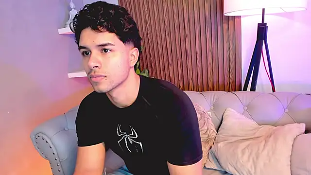 liam collins21 online show from November 2025 11:54:02 AM