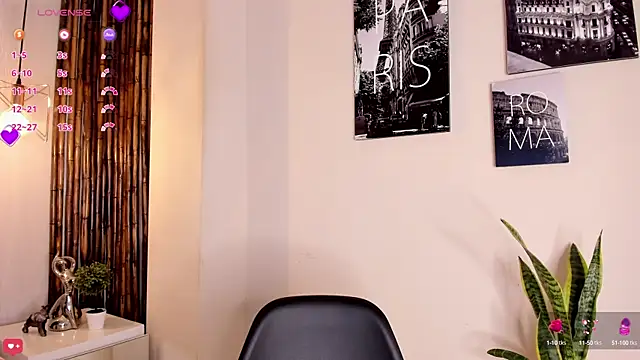 Aria Reid online show from October 2025 12:22:02 PM