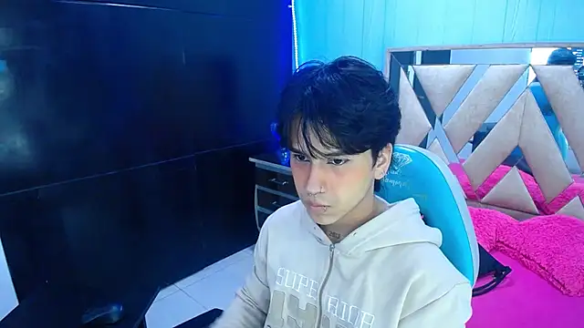 alex 477 online show from November 2025 11:42:01 AM