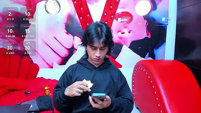 Snapshot of alex_477 chatting on May 2026 11:39:01 AM alex 477 online show from May 2026 11:39:01 AM