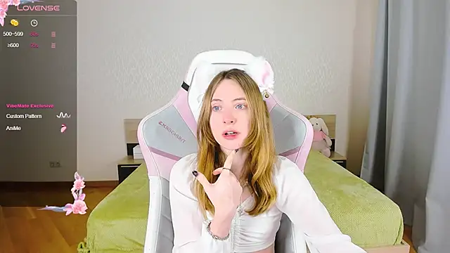 Cowell Adelina online show from October 2025 09:32:01 AM