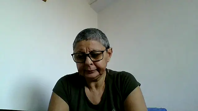 roseblak42 online show from November 2025 01:45:02 PM