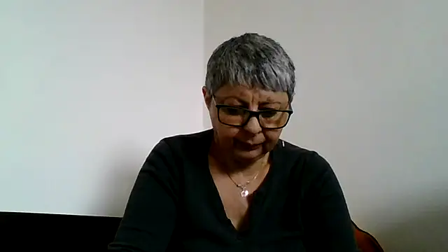 roseblak42 online show from February 2026 12:04:02 PM