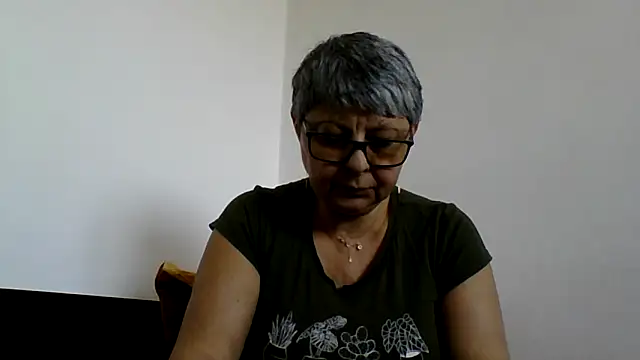 roseblak42 online show from March 2026 11:28:02 AM