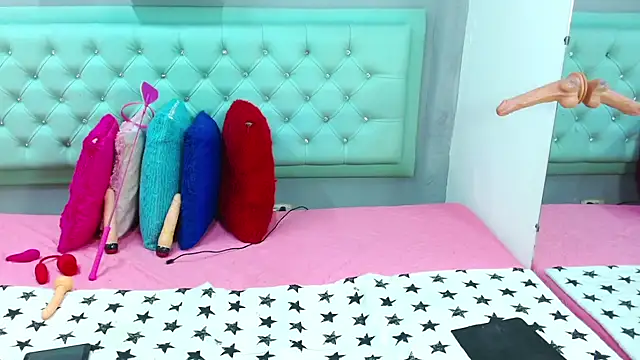 aleska mack online show from October 2025 12:18:02 AM