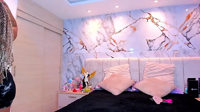 Snapshot of kiana_cream chatting on February 2026 11:40:01 AM kiana cream online show from February 2026 11:40:01 AM