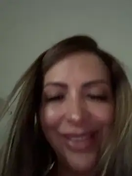  Abril-Office1 online show from April 2026 04:45:01 PM