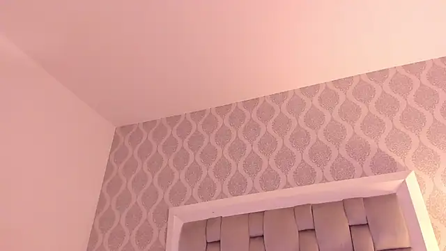 Megan Leal1 online show from November 2025 03:50:01 AM