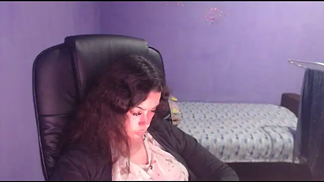 LovelyJulliette online show from February 2025 06:27:02 PM