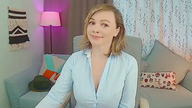 NandiSmile online show from October 2025 06:47:01 AM