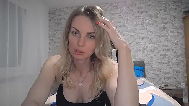 Snapshot of AlissonBia chatting on September 2025 09:05:01 PM AlissonBia online show from September 2025 09:05:01 PM