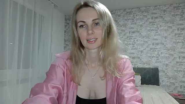 AlissonBia online show from June 2026 08:55:02 PM