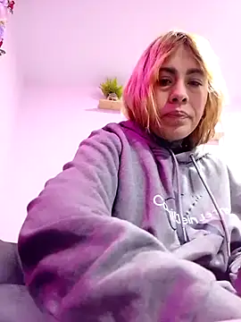katty-candyy online show from June 2026 02:21:01 PM