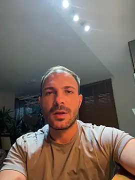 Adventurehotman online show from September 2025 04:23:02 PM