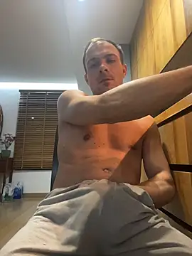 Adventurehotman online show from February 2026 12:20:01 AM