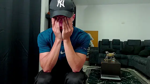 Stiven CL online show from November 2025 11:16:01 PM