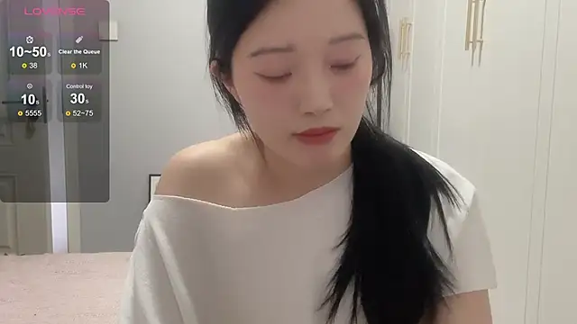 rose-u online show from November 2025 01:55:02 AM