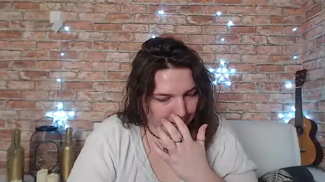 Amelia Kiss  online show from January 2025 06:50:02 AM