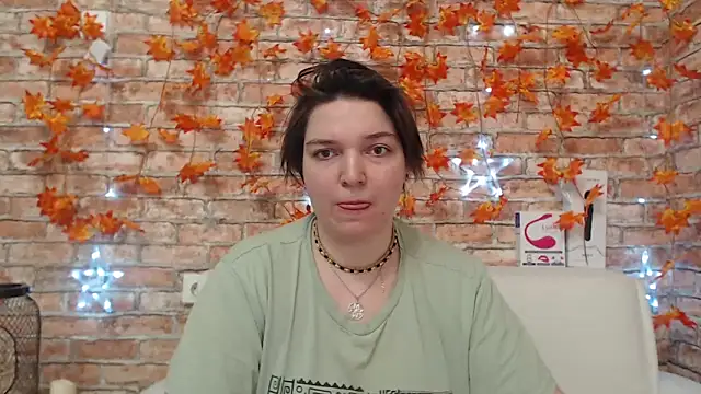 Amelia Kiss  online show from November 2025 12:35:01 AM