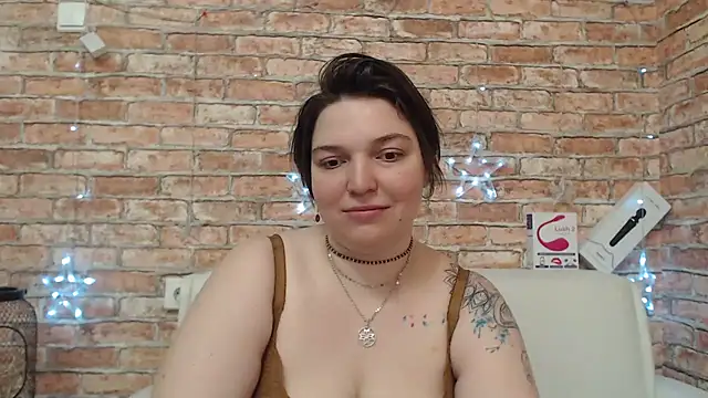 Amelia Kiss  online show from March 2026 01:11:01 AM