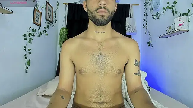 Alex BigDickkk online show from September 2025 08:56:02 PM