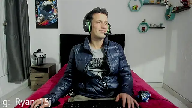 Snapshot of RyanHorseman chatting on September 2025 01:27:02 AM RyanHorseman online show from September 2025 01:27:02 AM