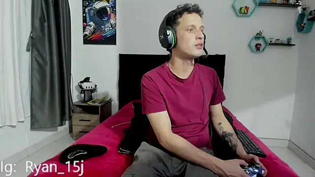 Snapshot of RyanHorseman chatting on September 2025 02:11:02 AM RyanHorseman online show from September 2025 02:11:02 AM