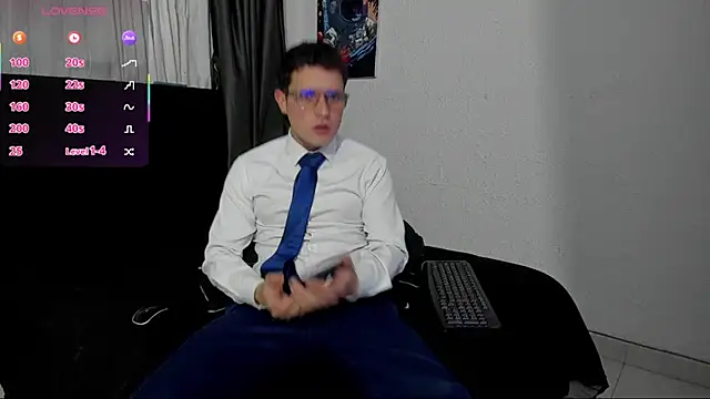 Snapshot of RyanHorseman chatting on October 2025 12:34:01 AM RyanHorseman online show from October 2025 12:34:01 AM