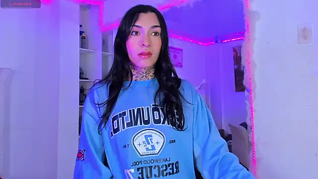 Camila Coxx online show from October 2025 05:15:02 AM