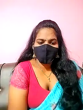 Snapshot of melina214 chatting on December 2024 03:52:01 AM melina214 online show from December 2024 03:52:01 AM