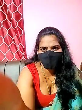 Snapshot of melina214 chatting on December 2024 05:42:01 PM melina214 online show from December 2024 05:42:01 PM