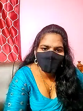 Snapshot of melina214 chatting on December 2024 04:39:01 PM melina214 online show from December 2024 04:39:01 PM