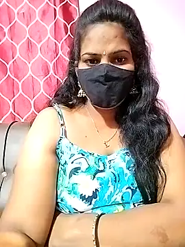 Snapshot of melina214 chatting on March 2025 03:51:02 AM melina214 online show from March 2025 03:51:02 AM
