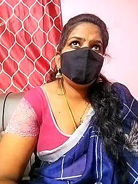 Snapshot of melina214 chatting on March 2025 05:20:01 PM melina214 online show from March 2025 05:20:01 PM