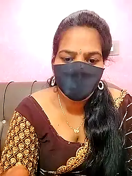 Snapshot of melina214 chatting on July 2026 04:51:01 AM melina214 online show from July 2026 04:51:01 AM