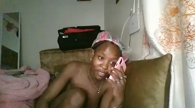 Sonnia  online show from December 2024 08:50:02 PM