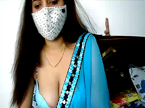 Gloie4u online show from June 2026 10:42:02 AM