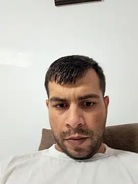 hornny1995 online show from September 2025 05:17:01 PM