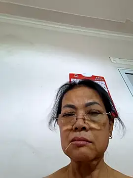 Snapshot of Hotestlove chatting on September 2025 06:35:01 AM Hotestlove online show from September 2025 06:35:01 AM