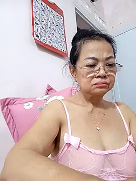 Snapshot of Hotestlove chatting on September 2025 10:06:02 AM Hotestlove online show from September 2025 10:06:02 AM