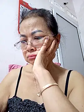 Snapshot of Hotestlove chatting on October 2025 10:21:02 PM Hotestlove online show from October 2025 10:21:02 PM