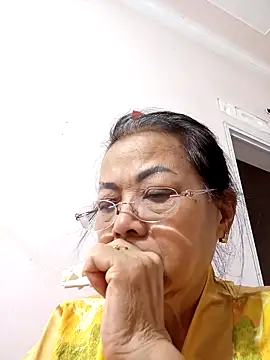 Snapshot of Hotestlove chatting on October 2025 01:29:01 PM Hotestlove online show from October 2025 01:29:01 PM