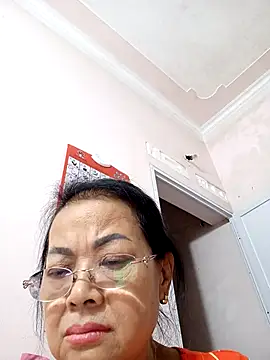 Snapshot of Hotestlove chatting on October 2025 01:14:01 PM Hotestlove online show from October 2025 01:14:01 PM