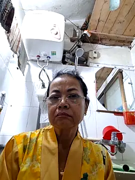 Snapshot of Hotestlove chatting on October 2025 11:49:01 PM Hotestlove online show from October 2025 11:49:01 PM