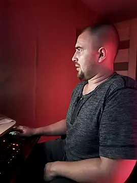 Foxyshaved online show from January 2025 01:53:02 PM