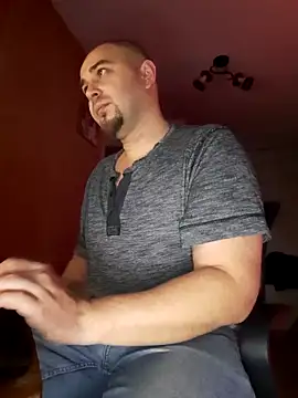 Foxyshaved online show from February 2025 05:05:01 AM