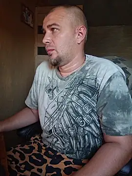 Foxyshaved online show from September 2025 05:40:01 AM