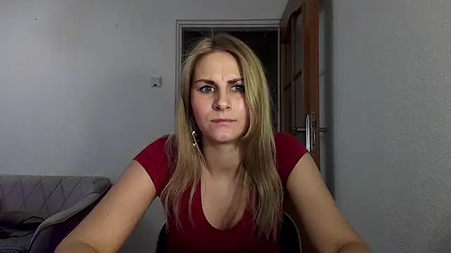 DagmarieFlirt online show from March 2025 04:25:01 PM