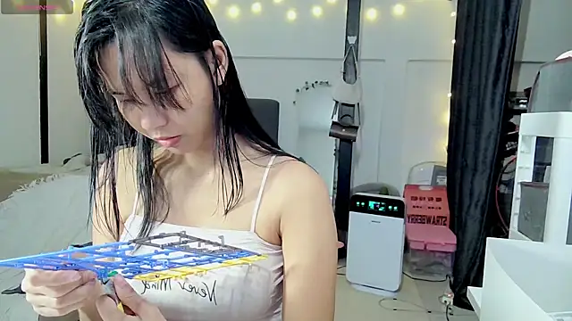 Kana G online show from January 2025 12:27:02 PM