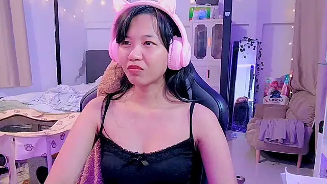 Kana G online show from March 2025 02:26:02 PM